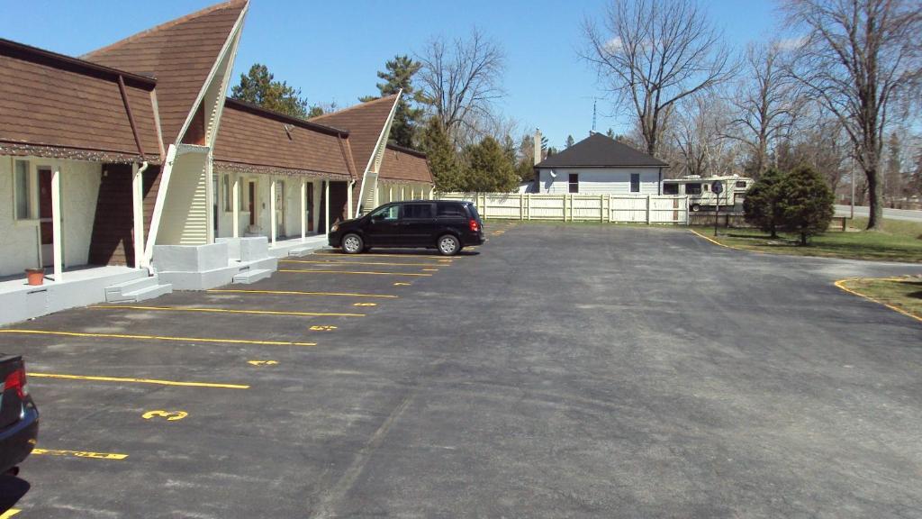 Twin Peaks Motel Napanee Eksteriør billede